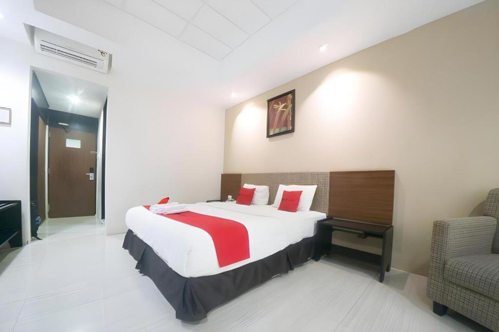 New Grand Park Hotel Surabaja Exteriér fotografie