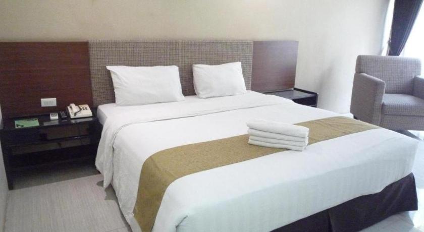 New Grand Park Hotel Surabaja Exteriér fotografie