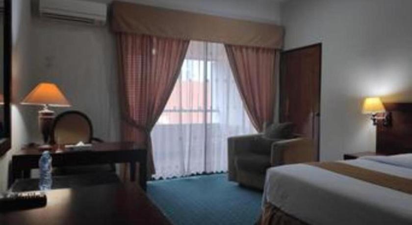 New Grand Park Hotel Surabaja Exteriér fotografie